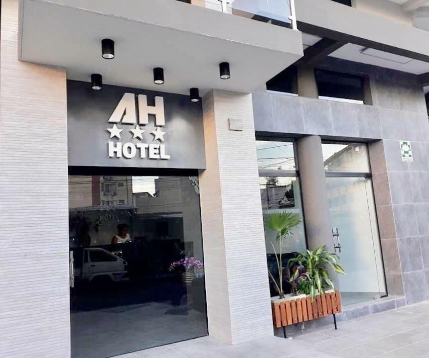 Ah Hotel Santa Cruz de La Sierra Luaran gambar